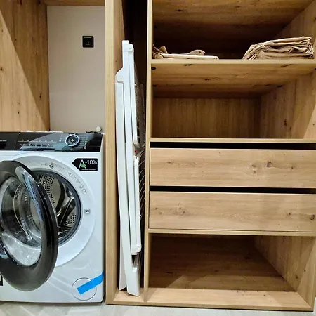 сучасна з терасою на морі та підземний паркінг Appartement *
