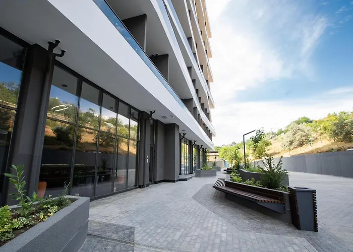 сучасна з терасою на морі та підземний паркінг Odesa