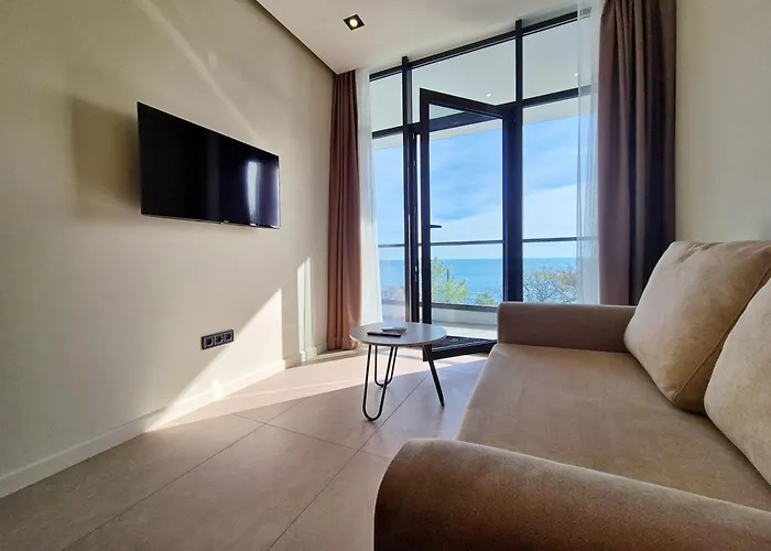 Apartment сучасна з терасою на морі та підземний паркінг Odesa