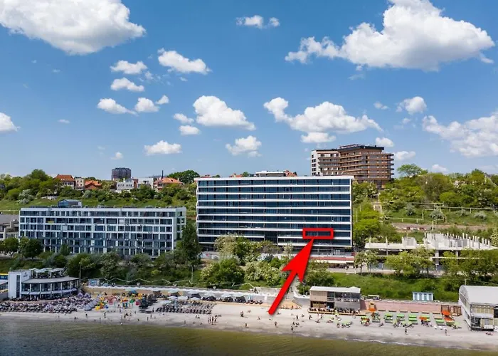 сучасна з терасою на морі та підземний паркінг Appartement *