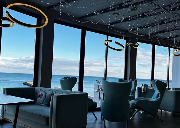 сучасна з терасою на морі та підземний паркінг Appartement Odessa